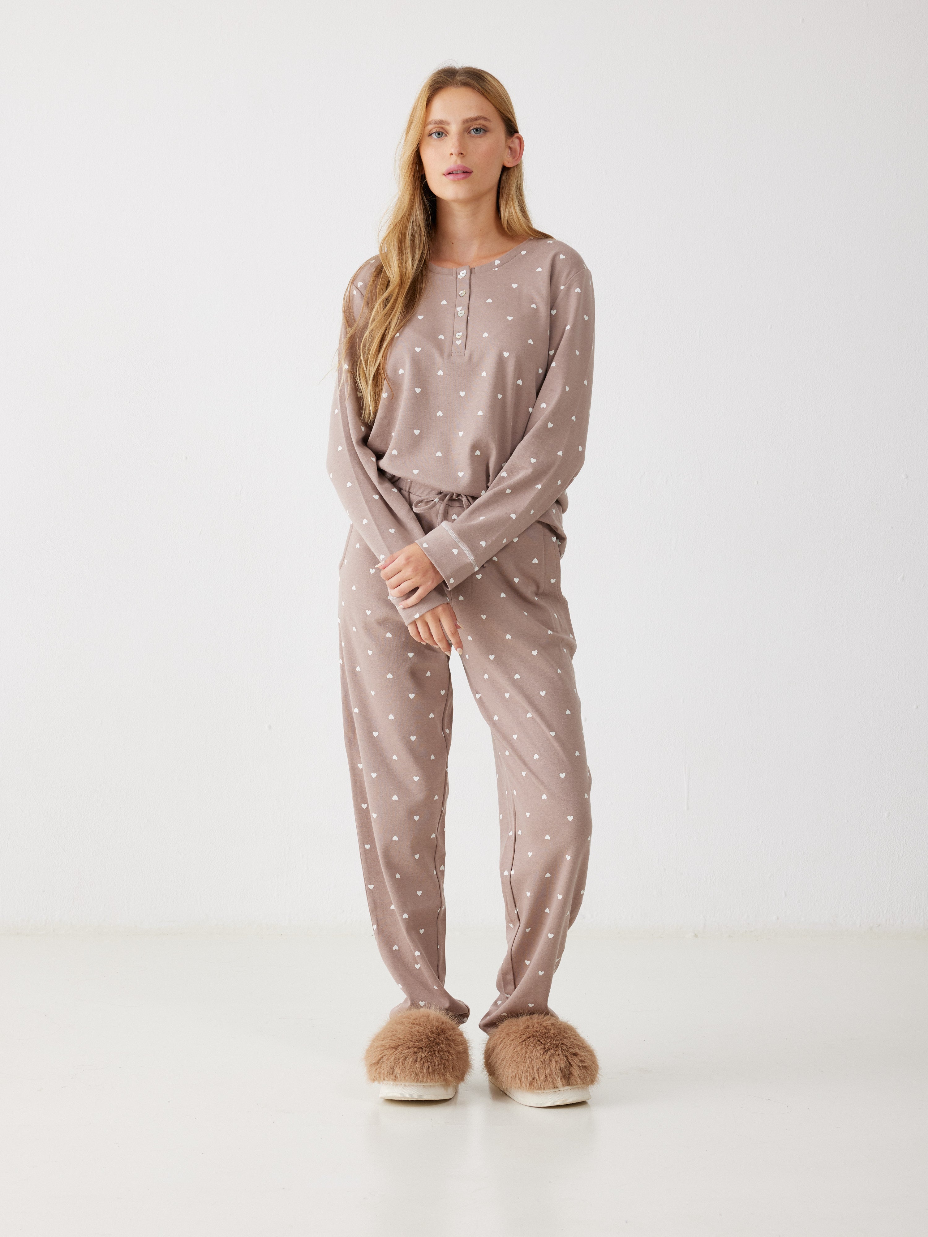 פיג'מה לבבות כותנה 100% - קפה