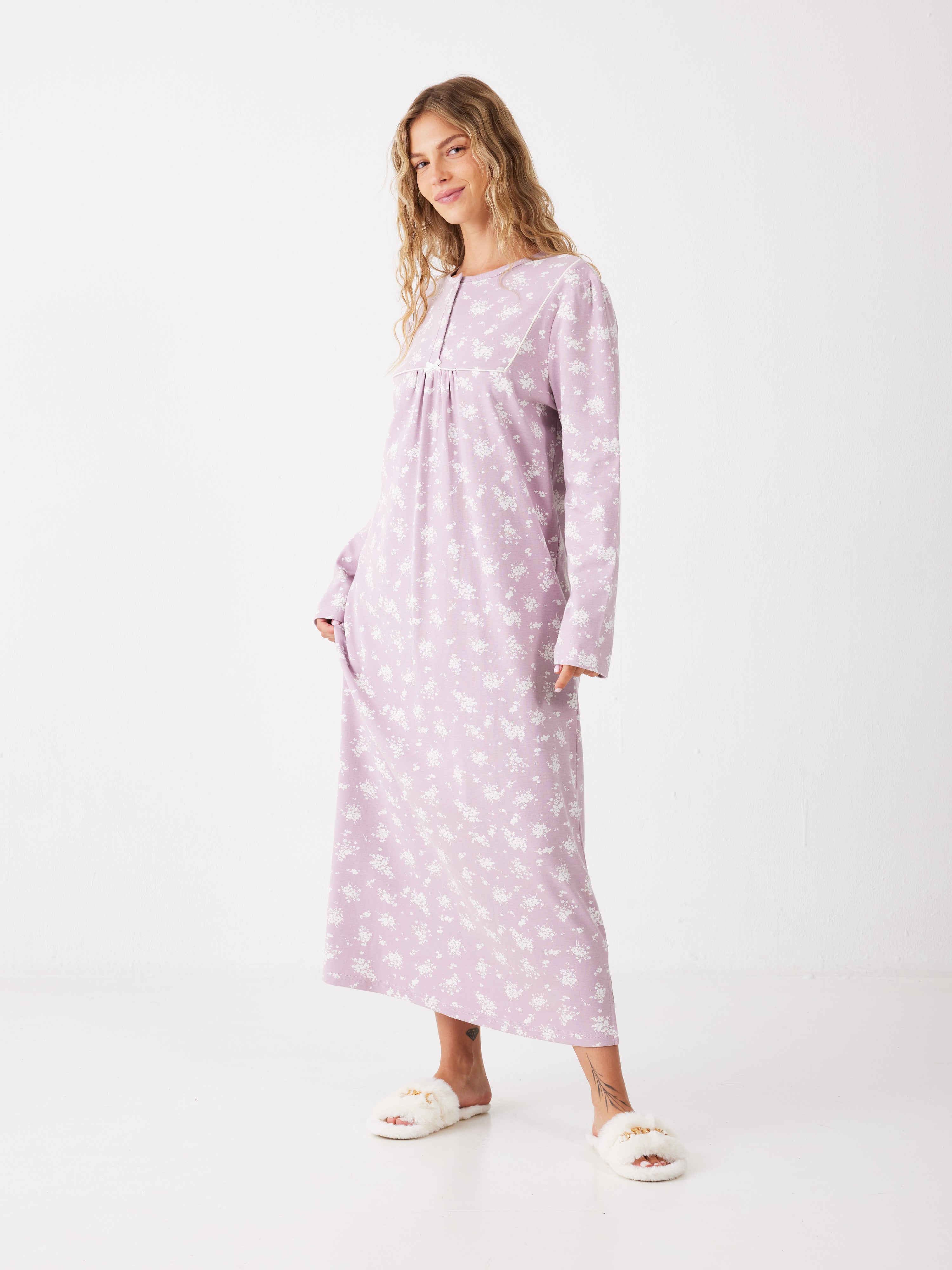 כותונת פרחונית אינטרלוק - סגול מעושן