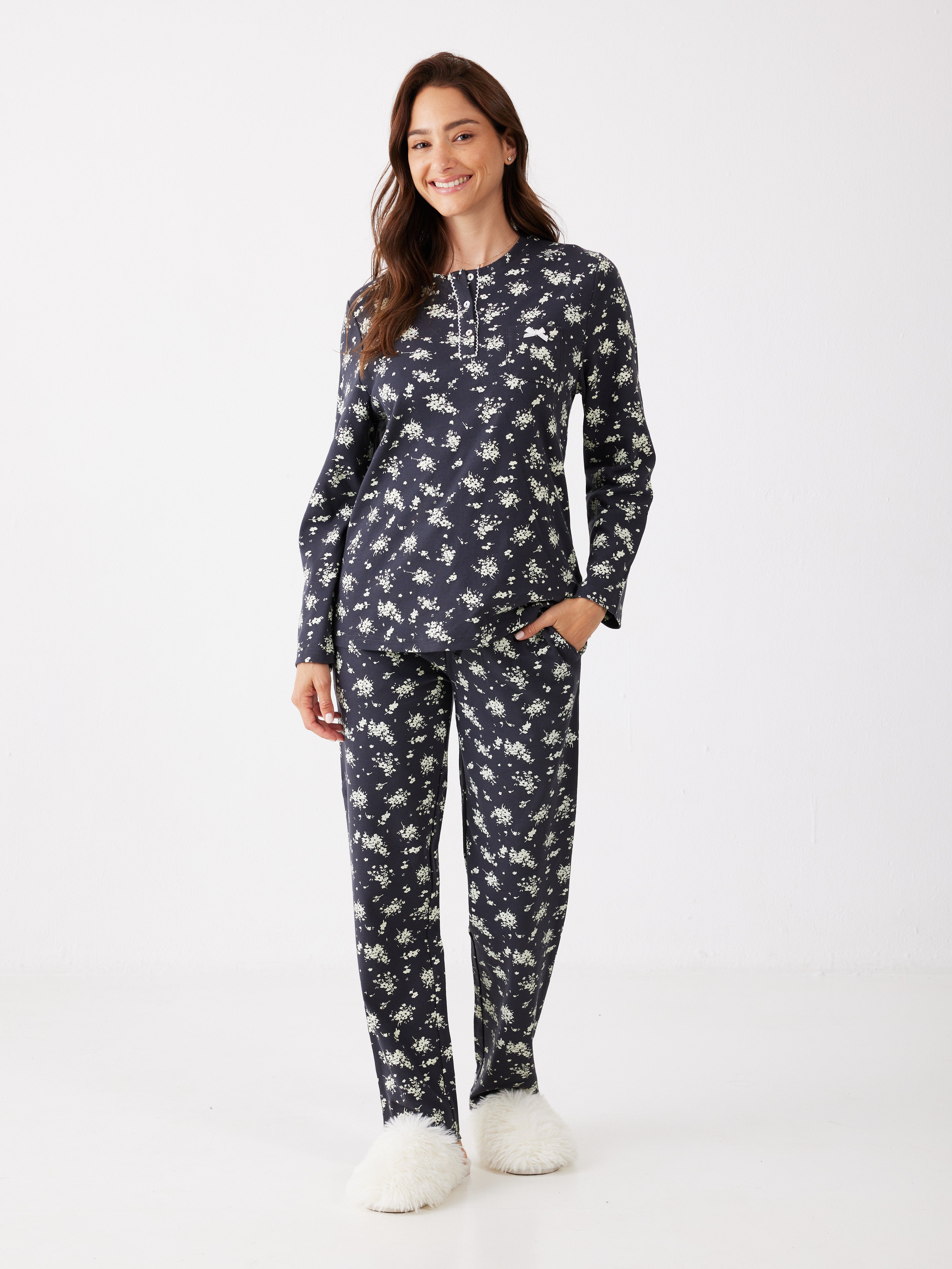 פיג'מה פרחים אינטרלוק - אפור כהה