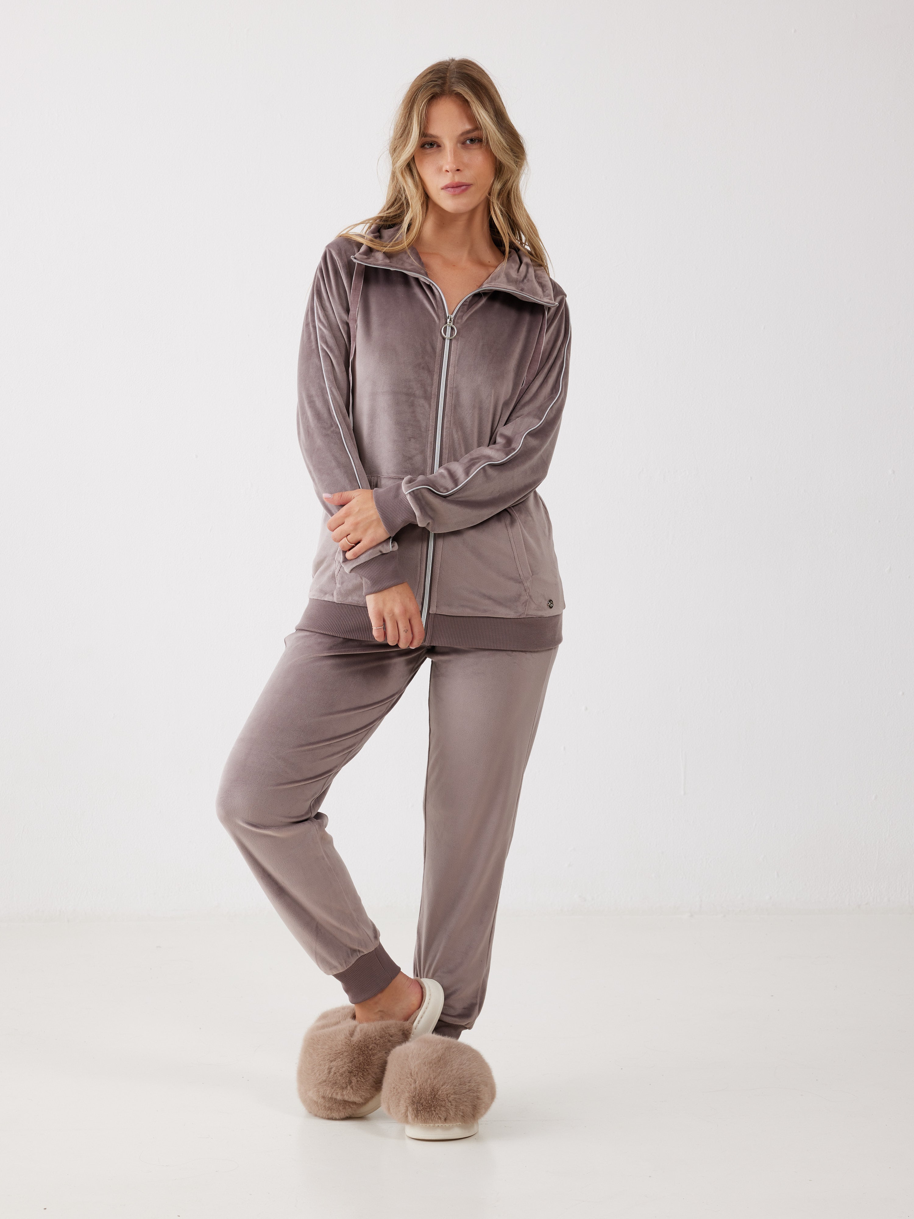 חליפת רוכסן פייפינג קטיפה - קפה