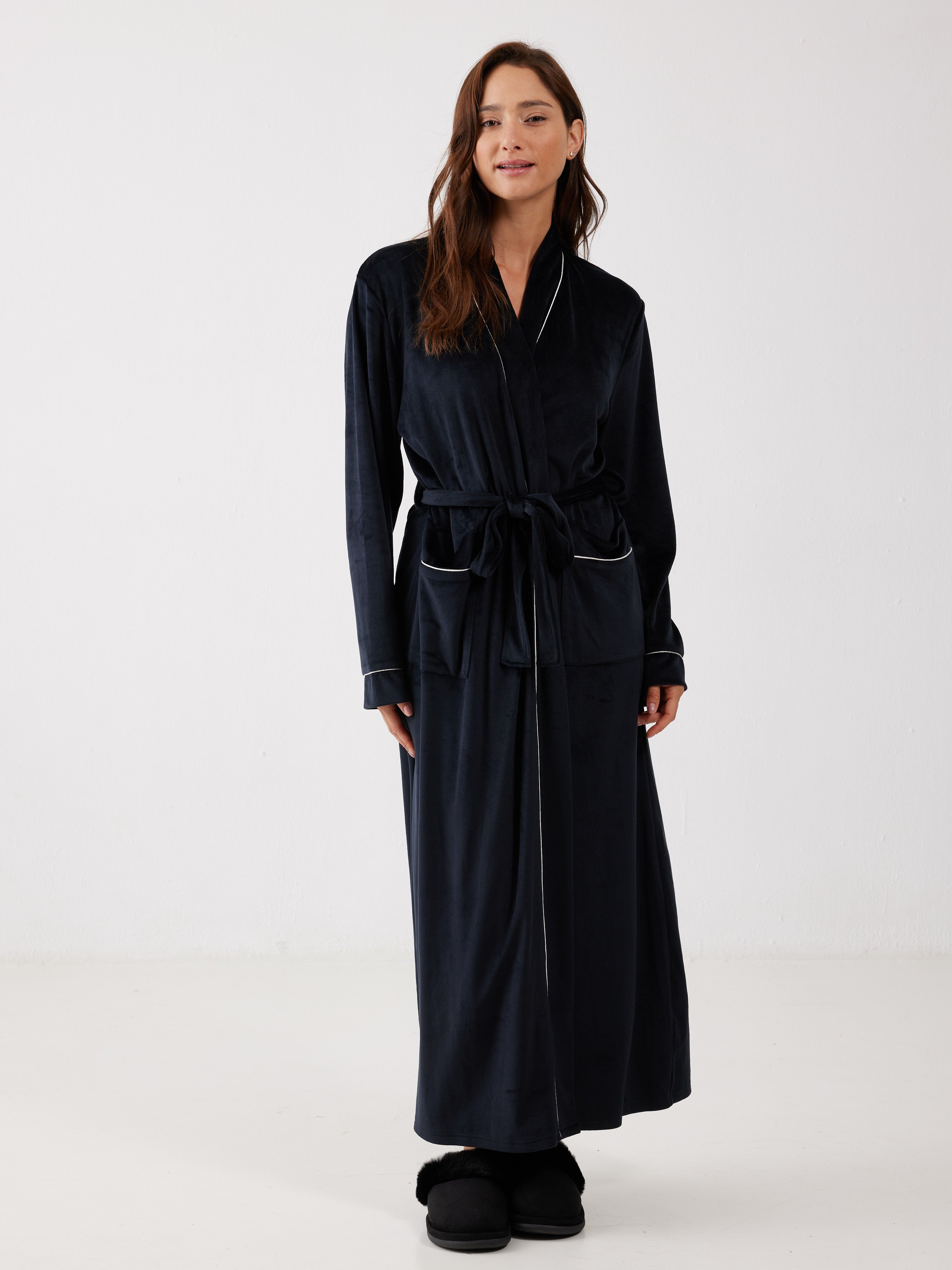 חלוק פייפינג קטיפה - שחור