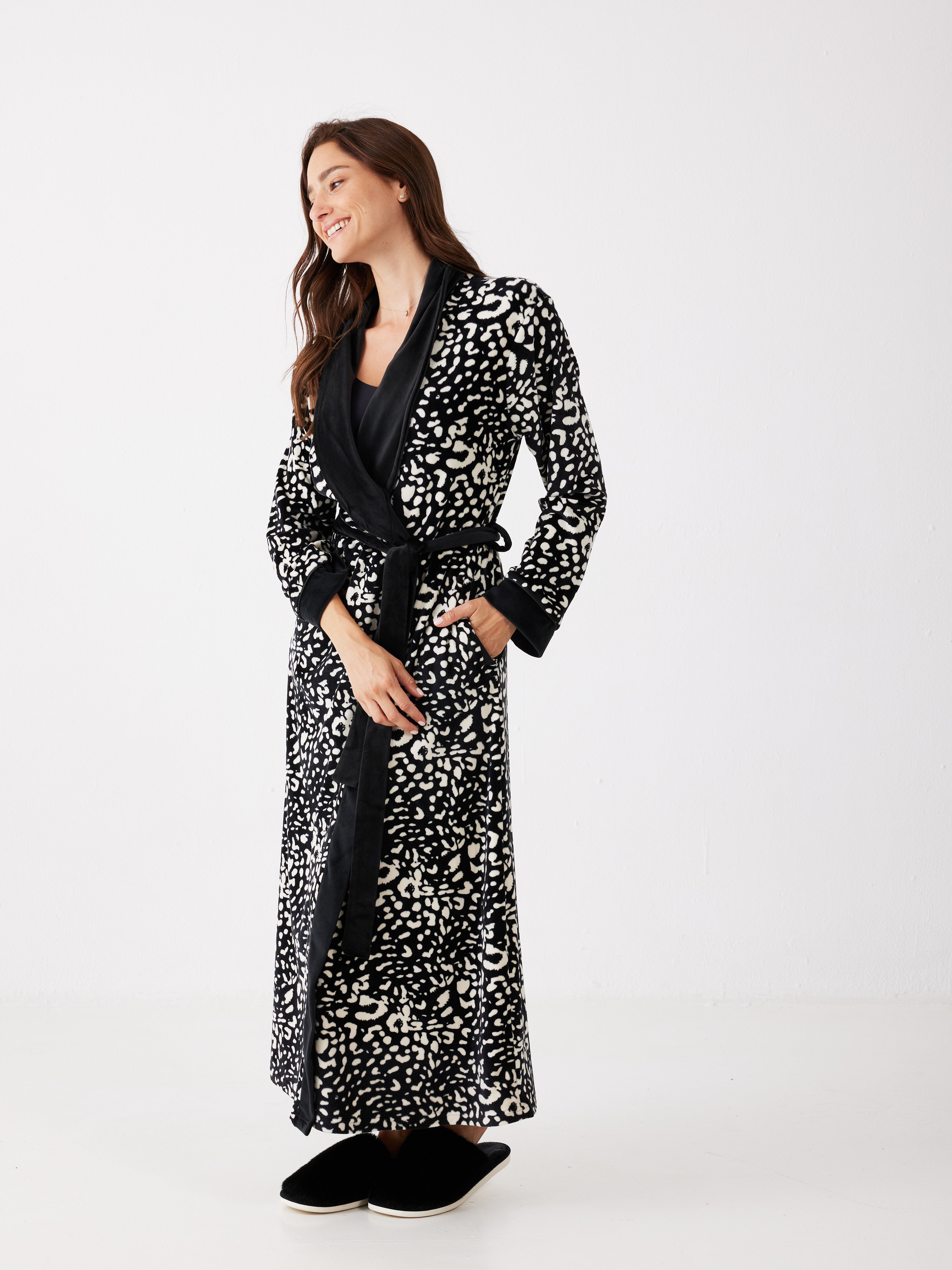 חלוק מנומר קטיפה - שחור