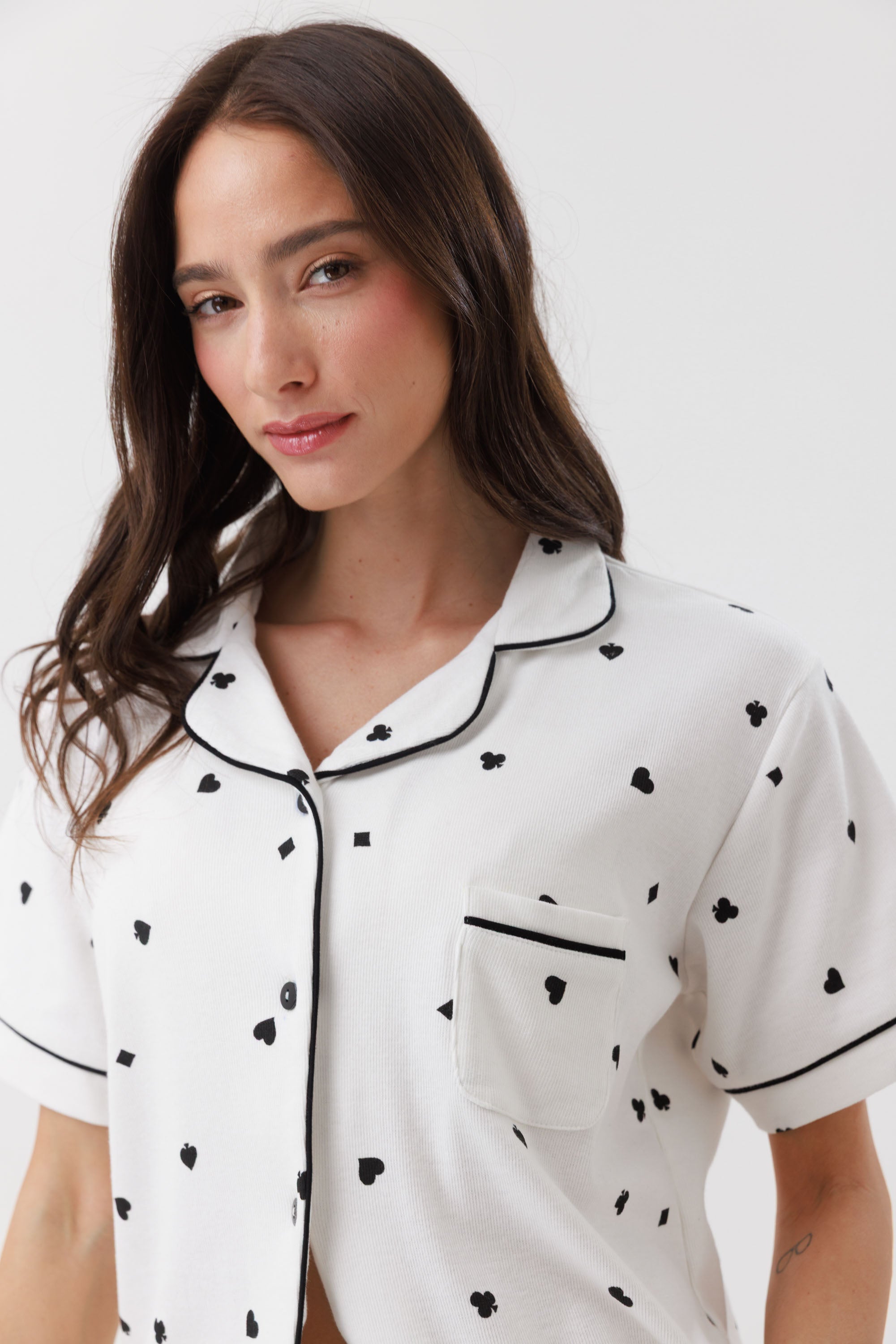 פיג'מה מכופתרת קצרה ריב צבע שמנת