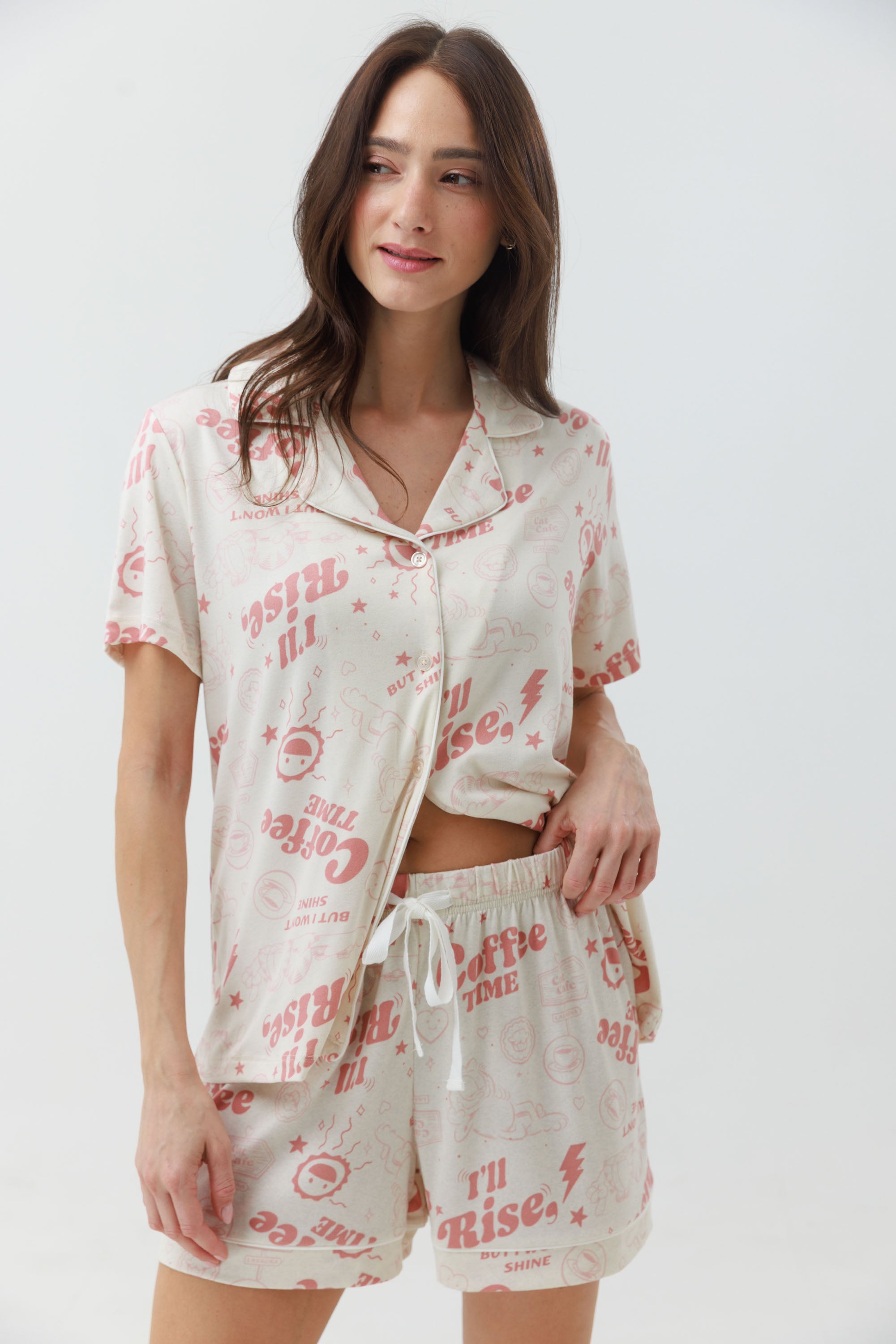 פיג'מה מכופתרת קצרה יאמי - שמנת