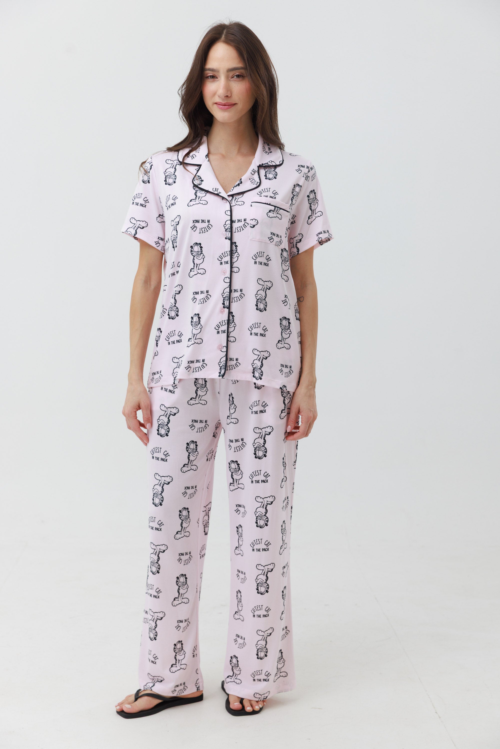 פיג'מה מכופתרת ארוכה יאמי צבע ורוד בהיר