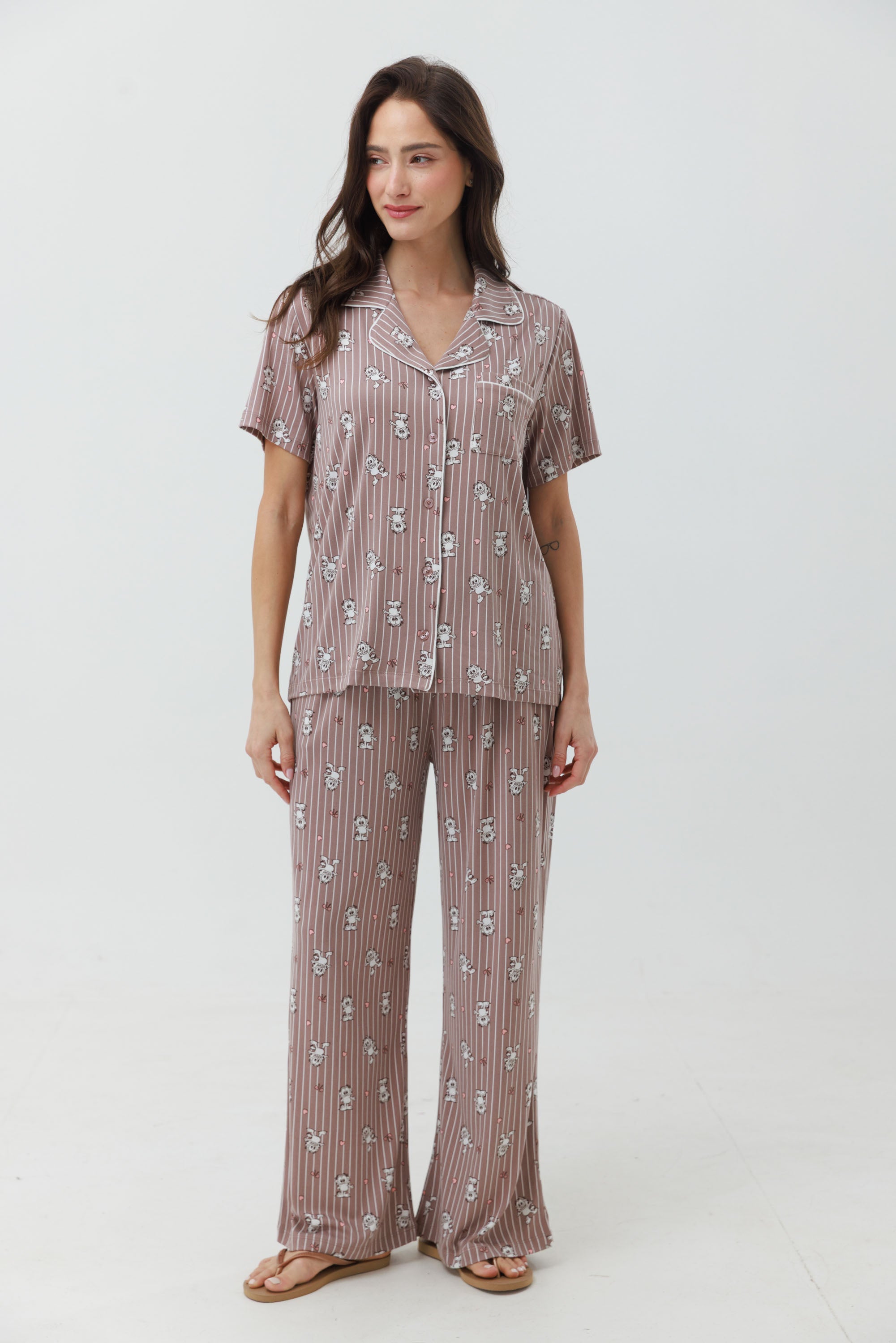 פיג'מה מכופתרת ארוכה יאמי צבע קפה