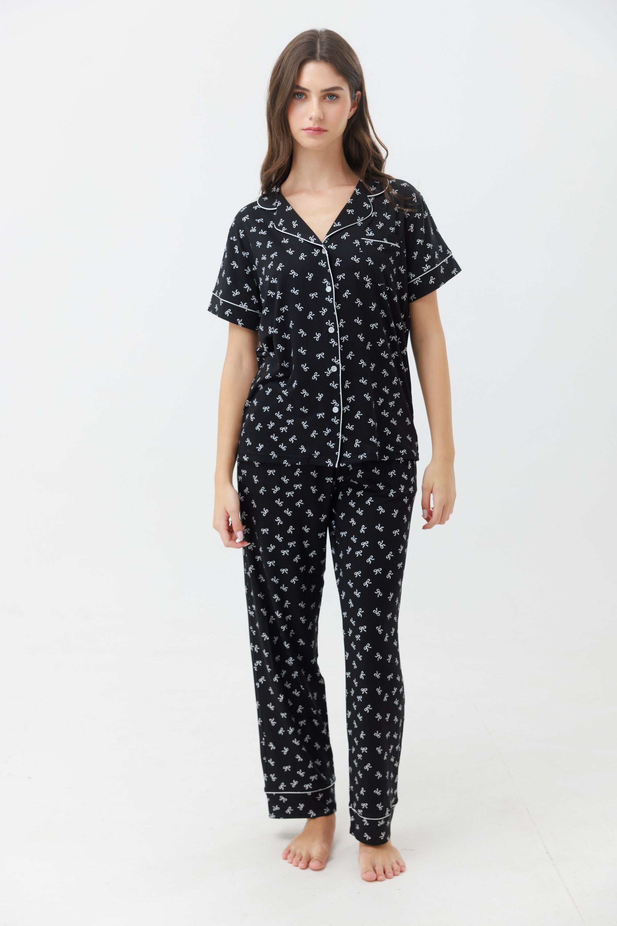 פיג'מה מכופתרת יאמי פפיונים בצבע שחור
