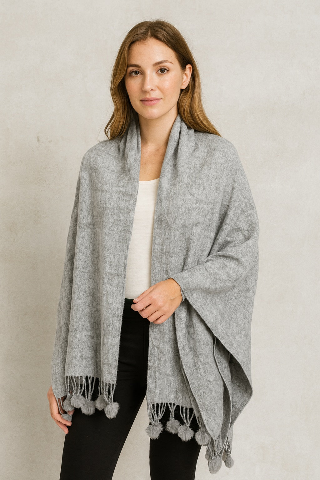 שאל פונפונים - אפור