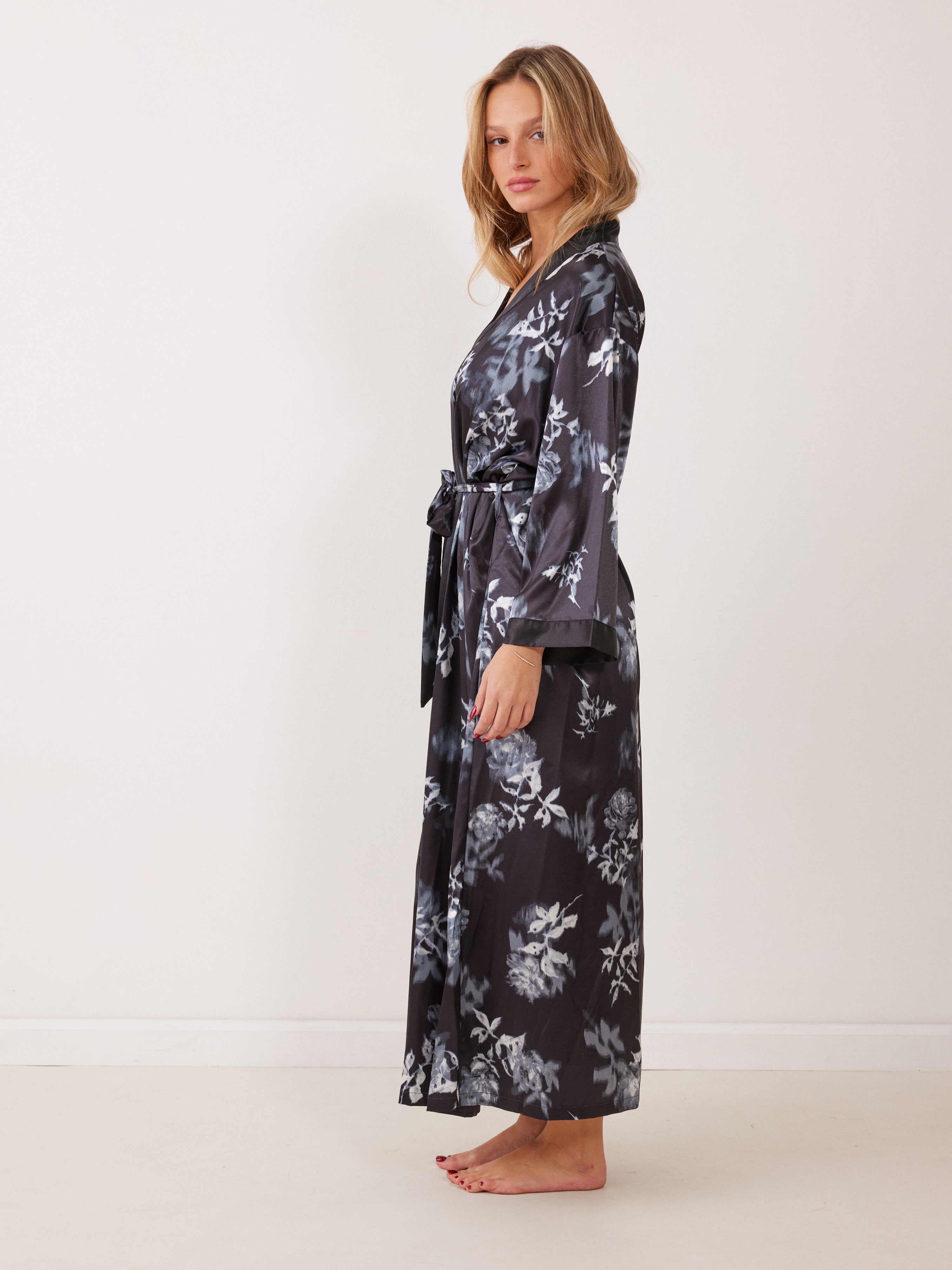 חלוק מקסי מודפס - שחור