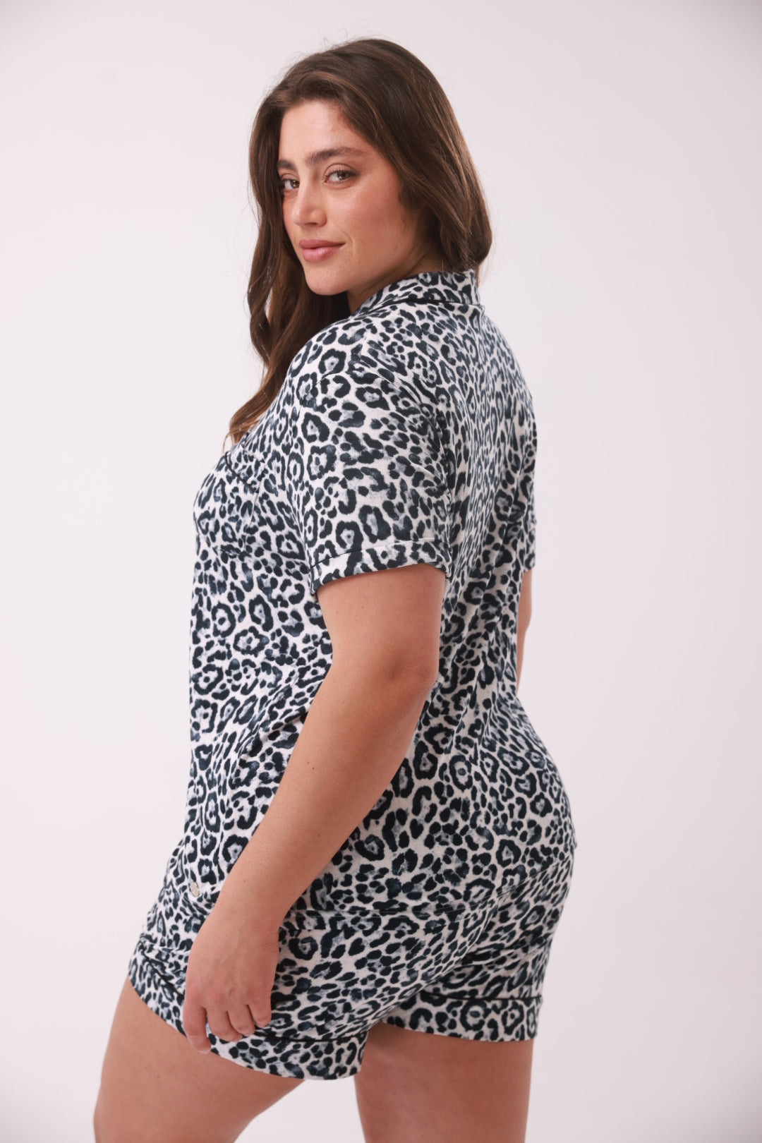 פיג'מה מכופתרת מכנס קצר ויסקוזה צבע שמנת