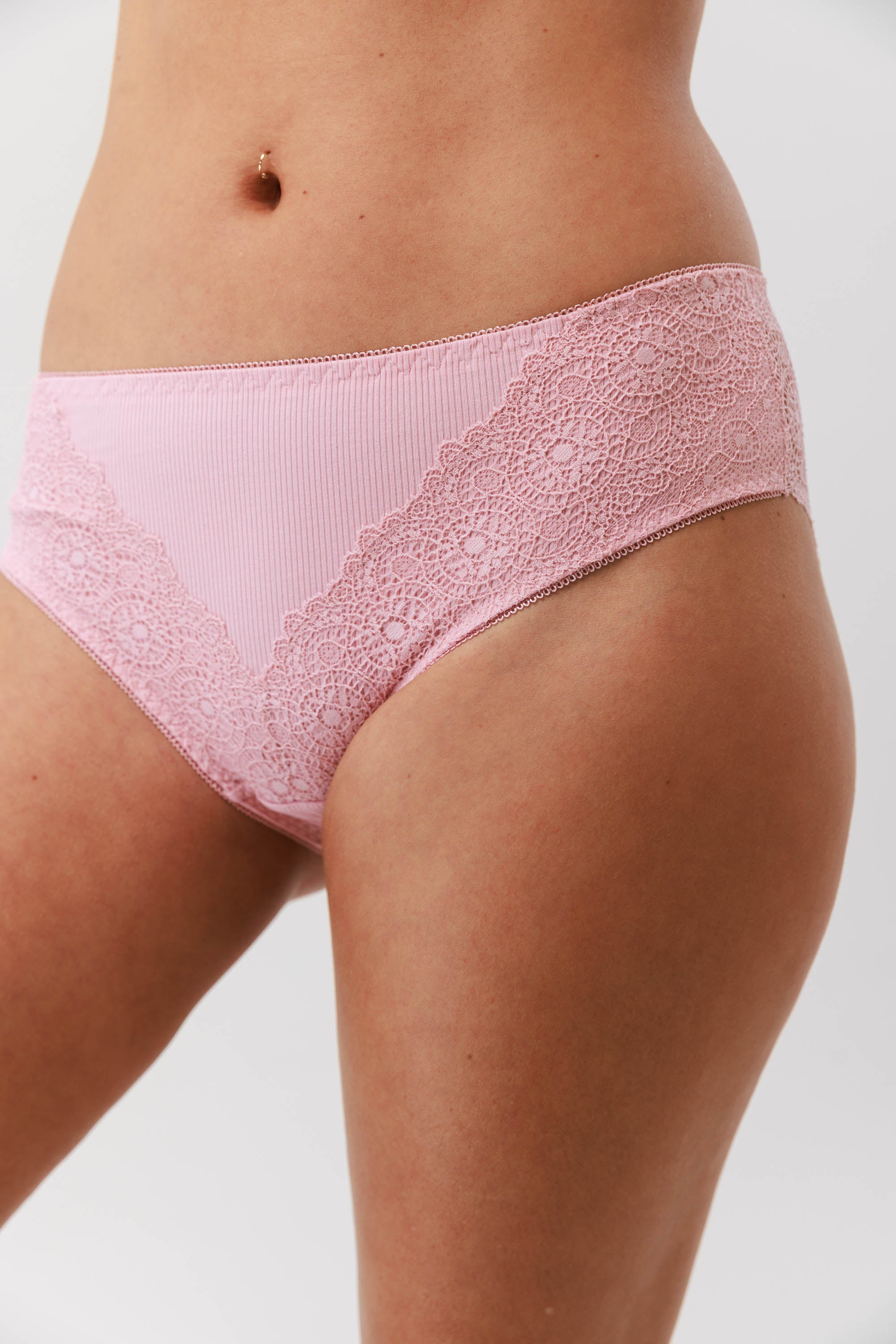 RIB LACE MAXI תחתון שלם צבע ורוד