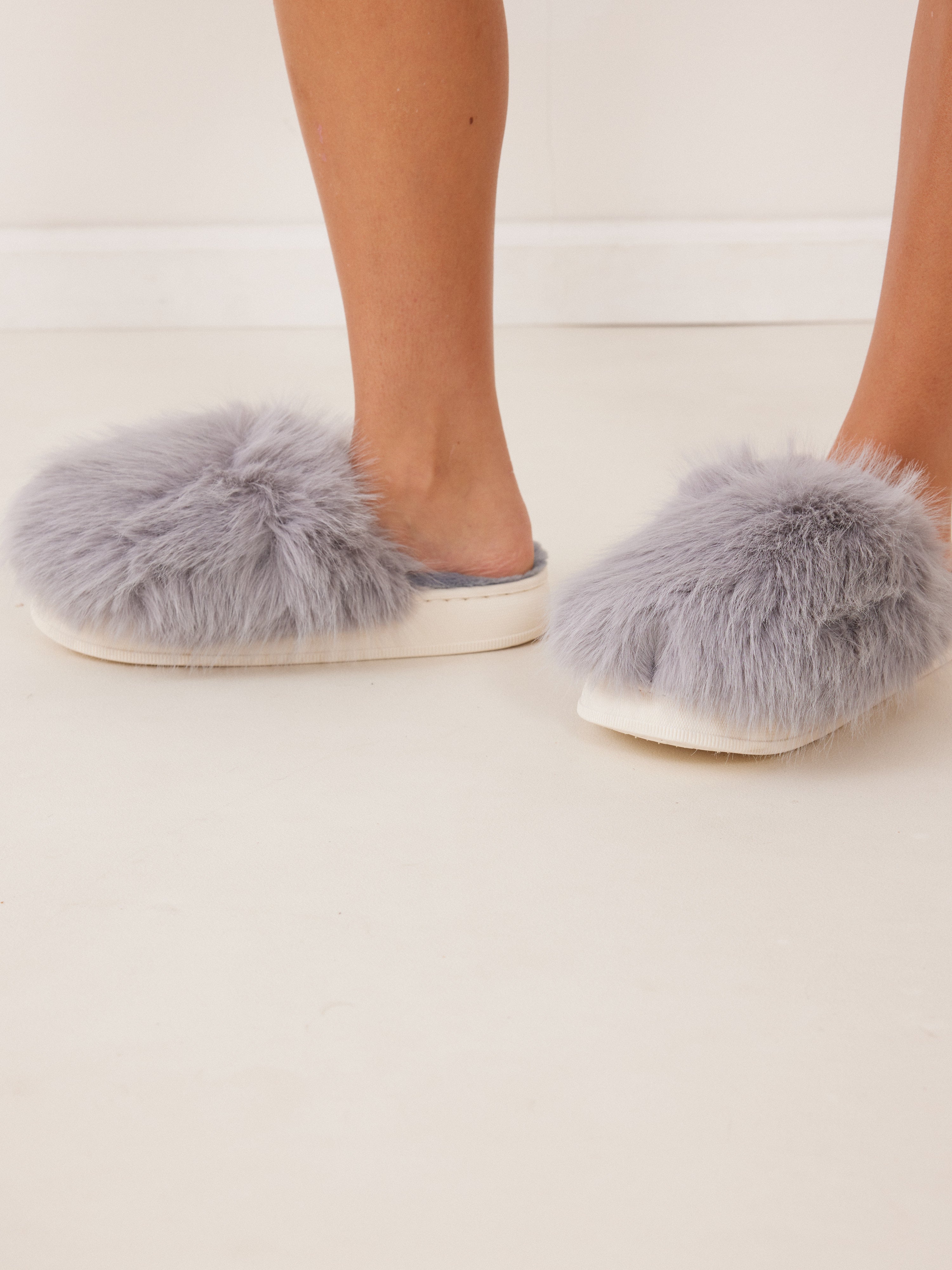 נעלי בית פרווה - אפור