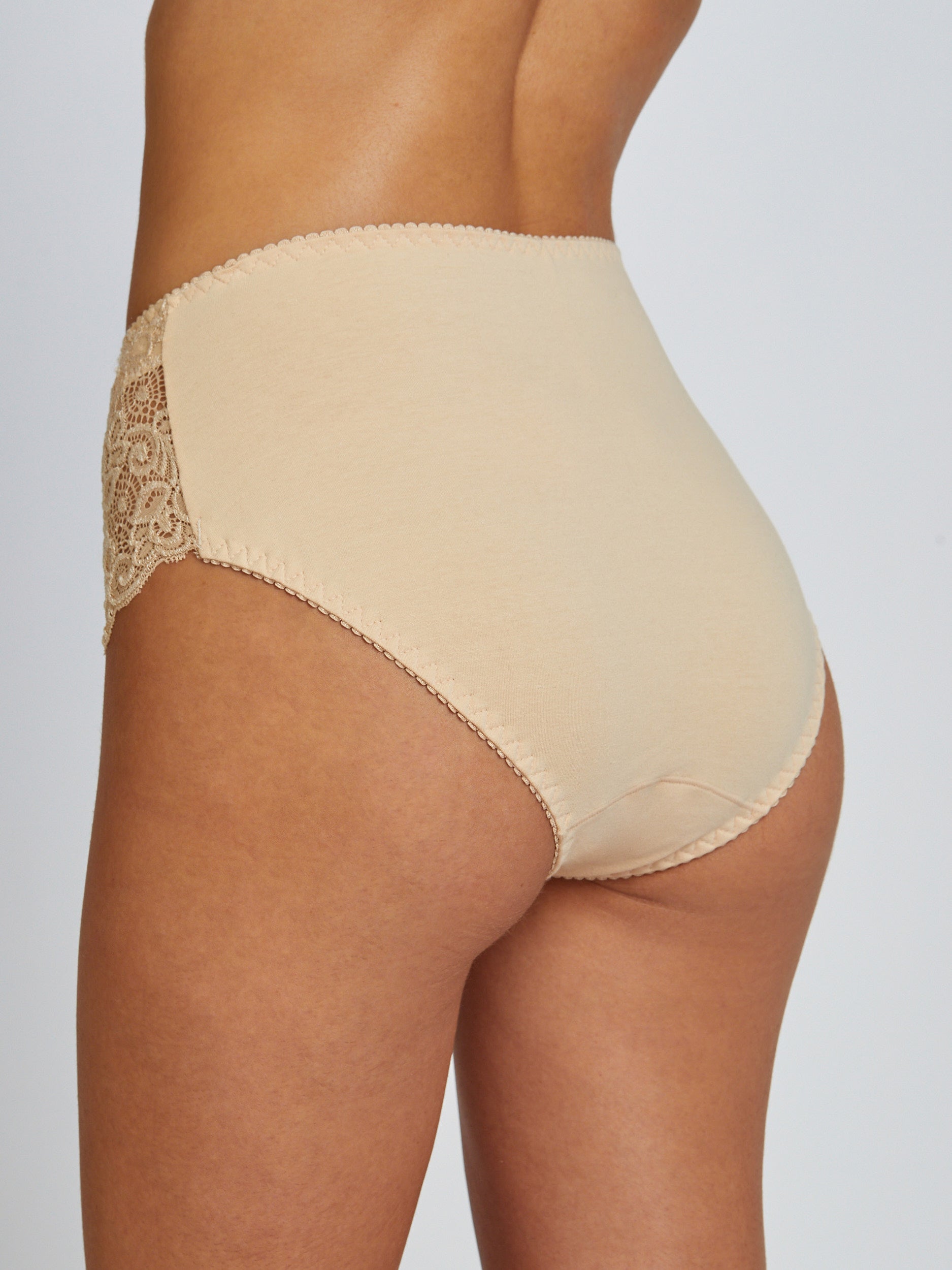 Brief cotton with Lace תחתון שלם